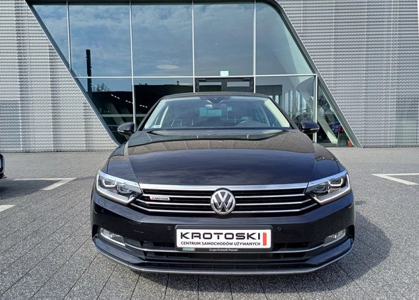 Volkswagen Passat cena 79900 przebieg: 102858, rok produkcji 2017 z Wolbórz małe 466